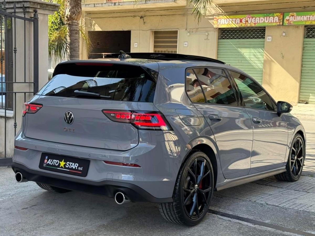 New Volkswagen Golf 8.5 GTI 2.0 TSI 265 CV