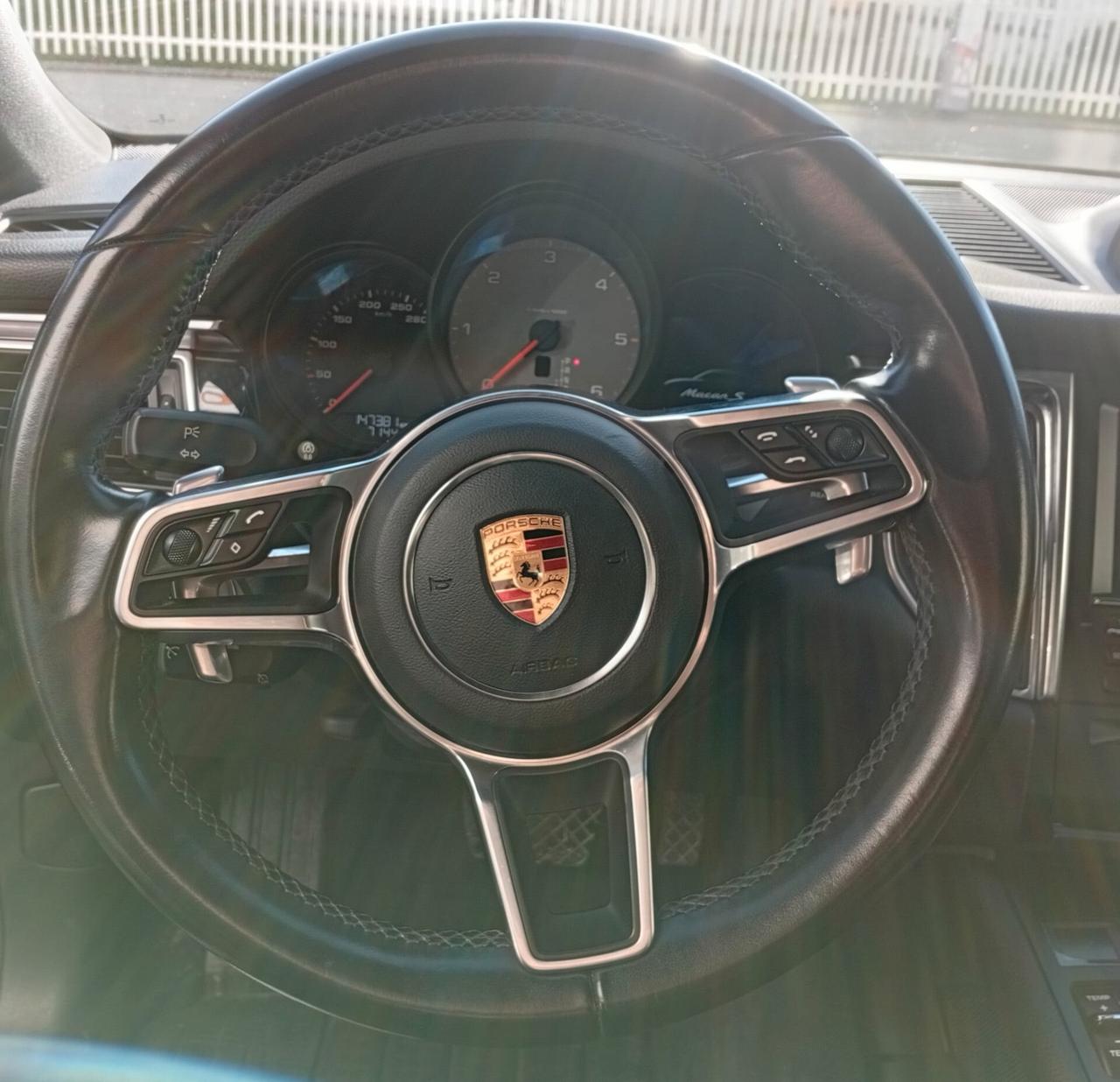 Porsche Macan S