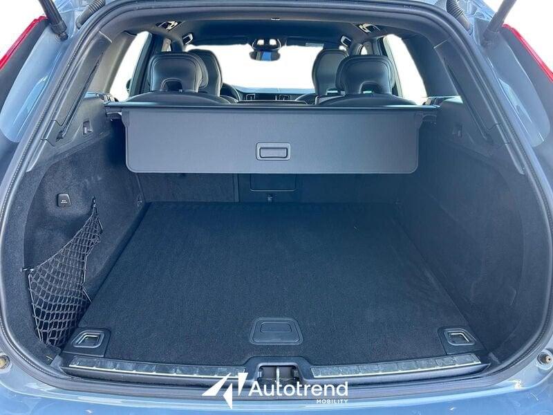 Volvo XC60 B4 197+14 CV Automatica MIld Hybrid Diesel LED R-design