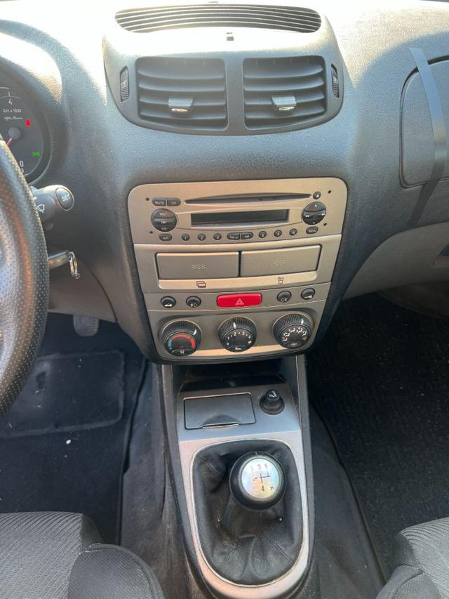 ALFA ROMEO 147 1.9 JTD (120) 5 porte Distinctive Unico proprietar