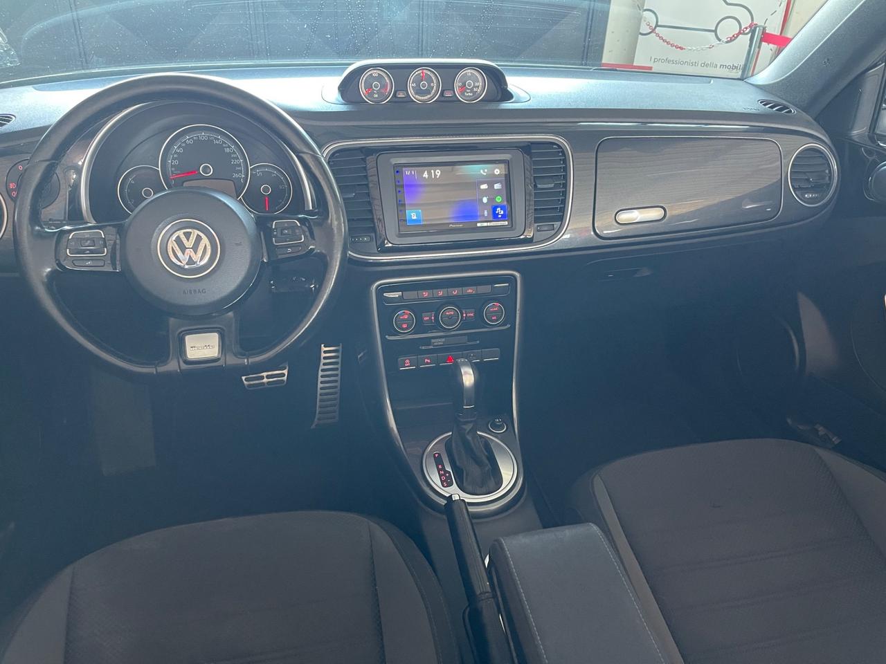 VW Maggiolino Cabrio 2.0 TDI DSG R Line PERMUTE RATE