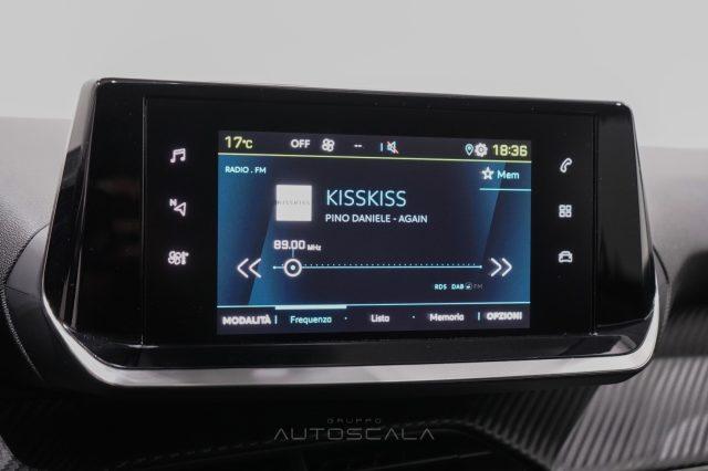 PEUGEOT 2008 motore elettrico 136cv Allure