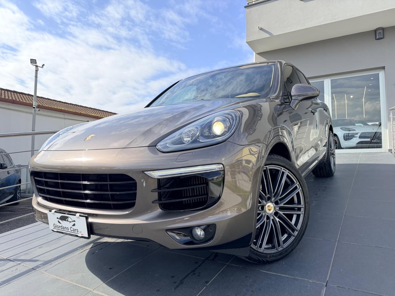 Porsche Cayenne 3.0 Diesel in garanzia no tasse