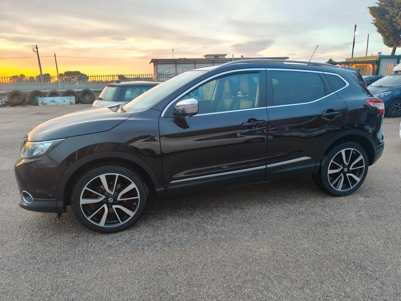 Nissan Qashqai 1.5dCi N-tec/pelle/360/tetto