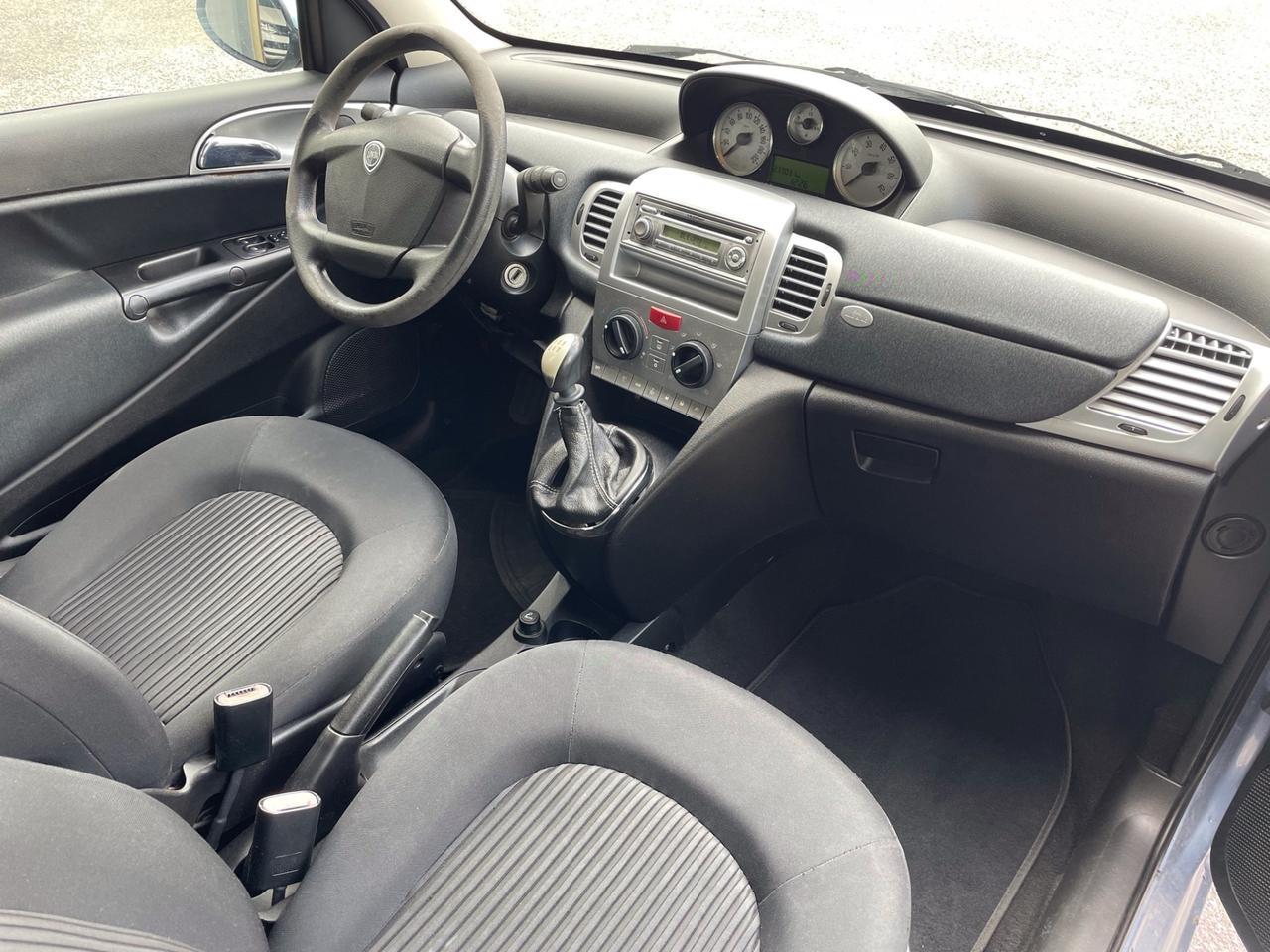 Lancia Ypsilon 1.2 Argento