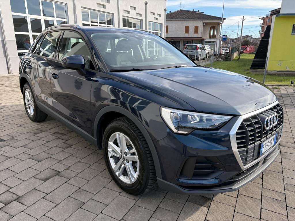 Audi Q3 2.0 TDI 150 CV S tronic Business