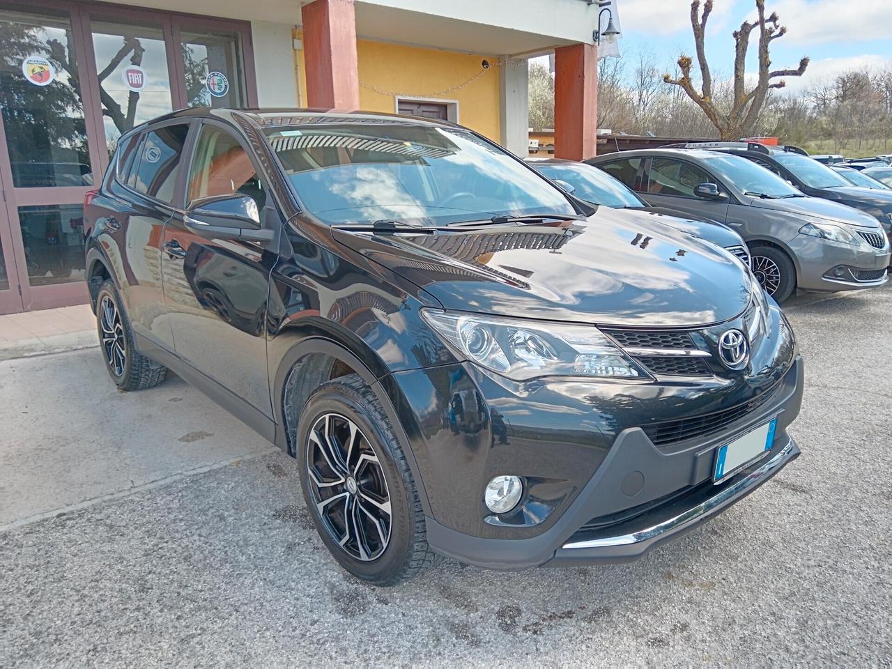 Toyota RAV 4 2.2 D-4D 150CV 4WD LOUNGE