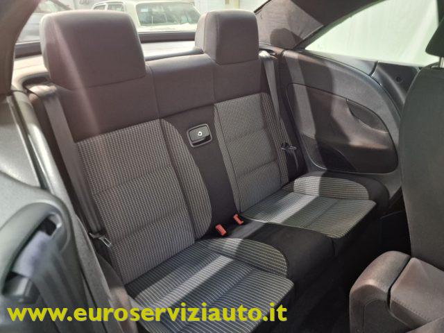 VOLKSWAGEN Eos 2.0 16V FSI