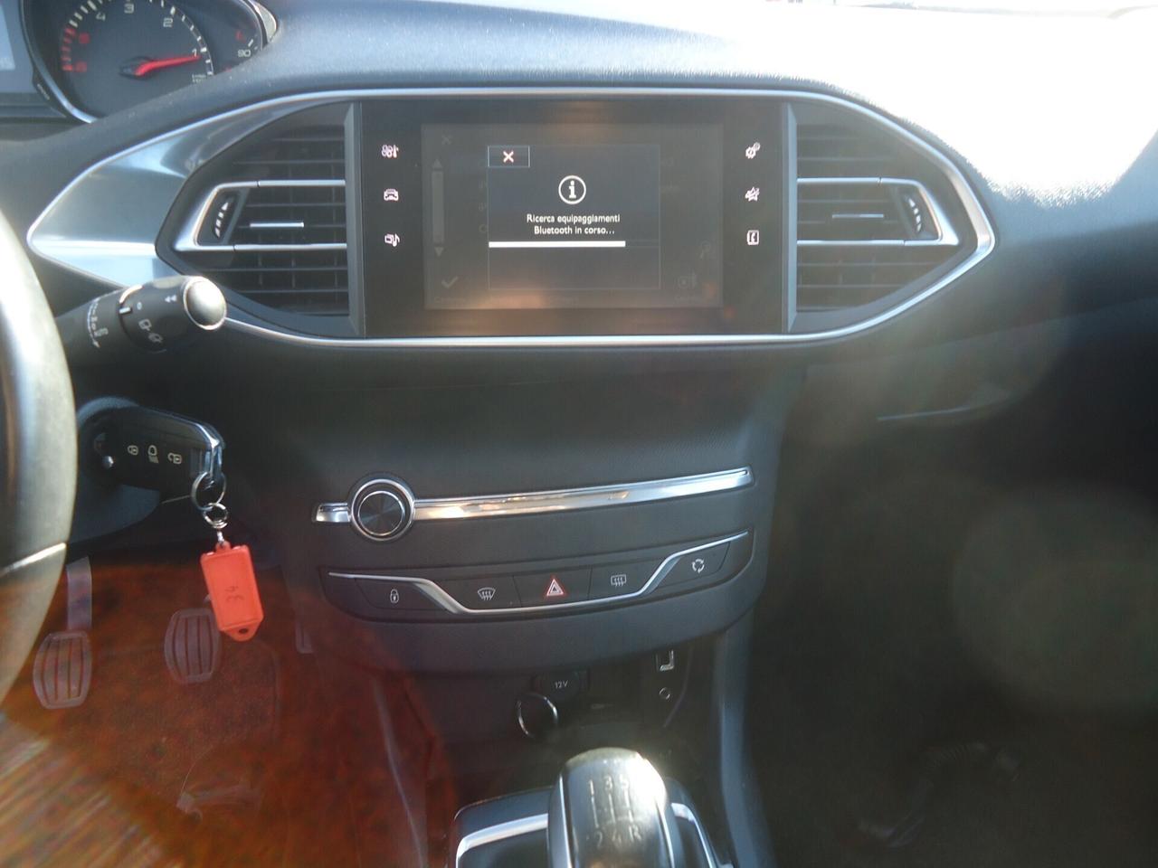 Peugeot 308 1.6 BlueHDi 100cv S&S SW Active