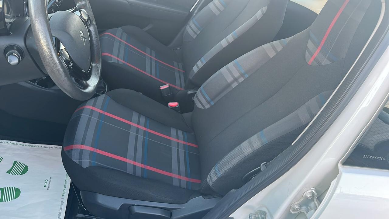 Peugeot 108 VTi 68 5 porte Allure