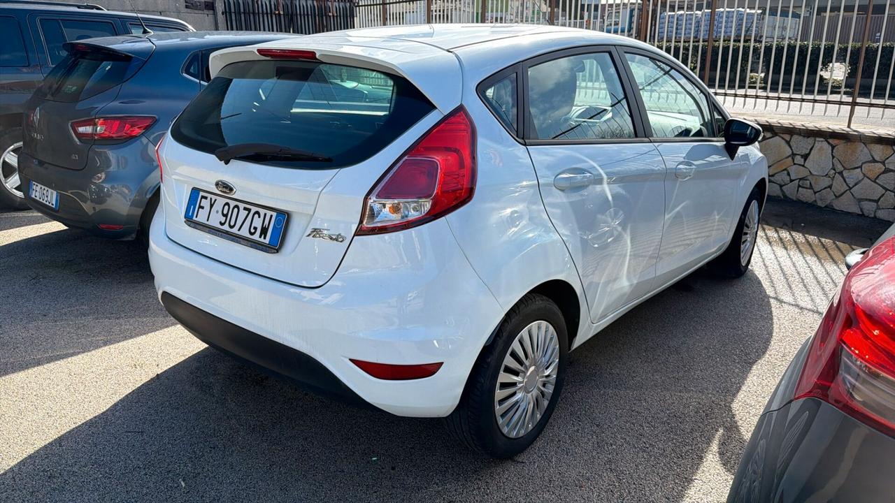Ford Fiesta 1.4 5 porte Bz.- GPL