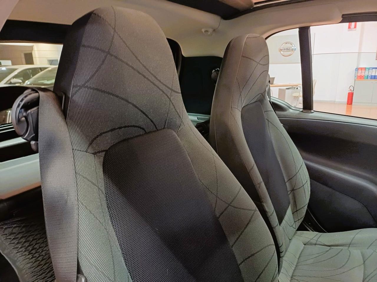 Smart ForTwo 1000 52 kW MHD coupé passion