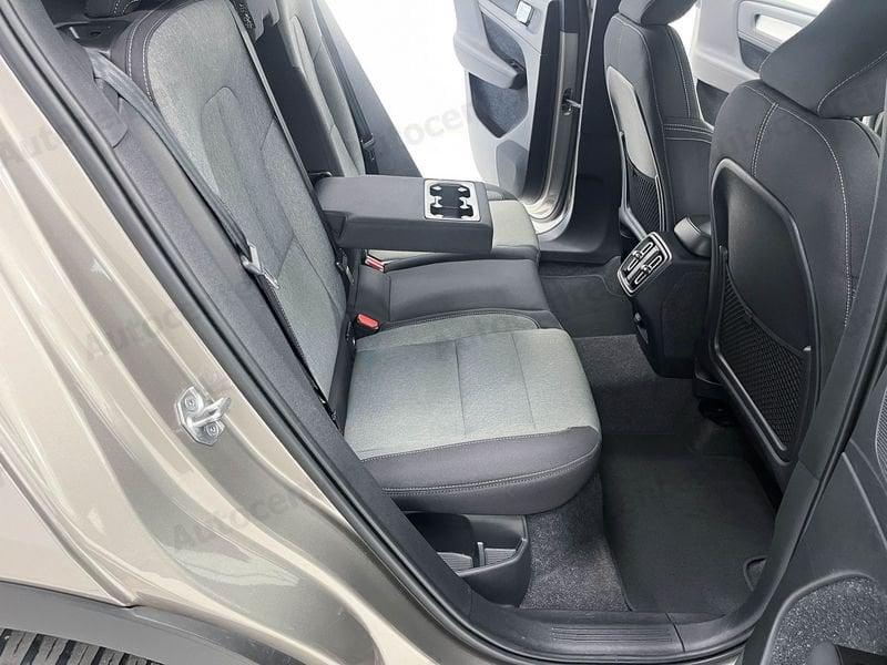 Volvo XC40 XC40 T3 163CV AUT MOMENTUM PRO