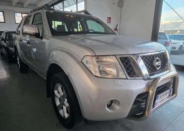 Nissan Navara Navara II 2010 2.5 dci d.cab LE PLUS
