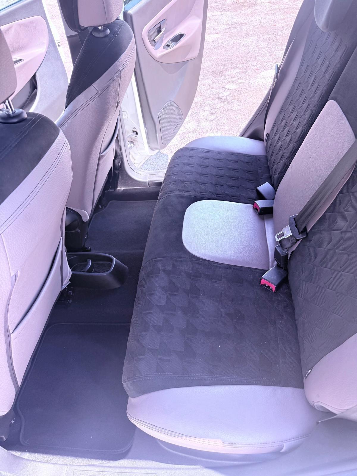 Lancia Ypsilon 1.2 69 CV 5 porte GPL Ecochic Silver