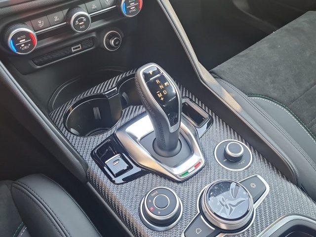 ALFA ROMEO Giulia 2.9 V6 Bi-Turbo AT8 Quadrifoglio