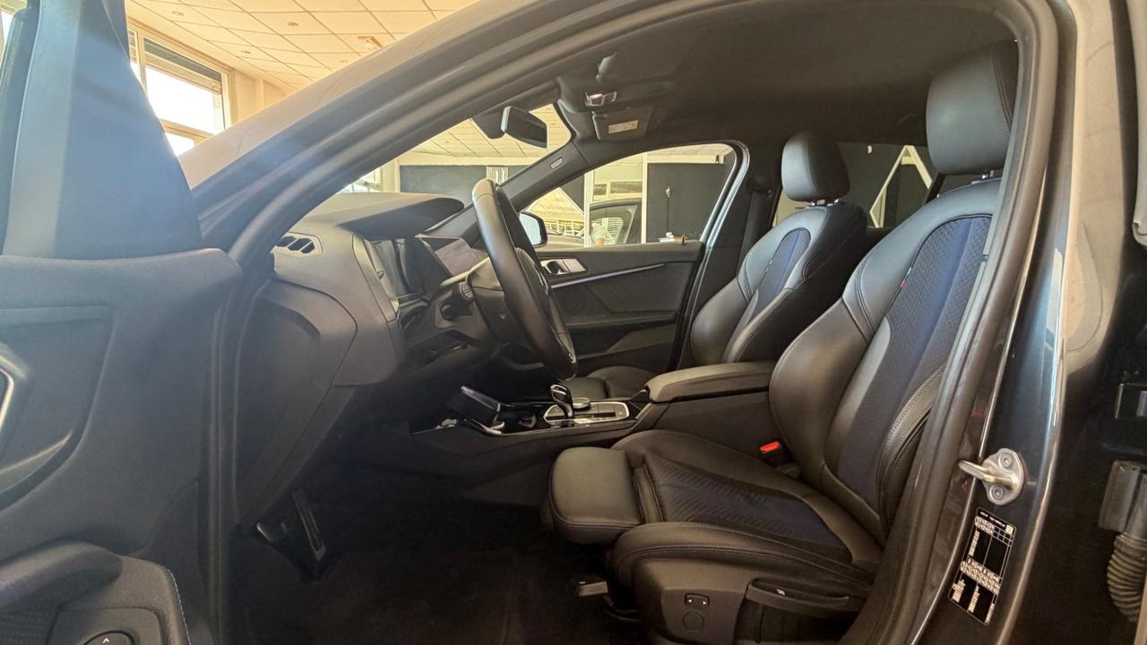 Bmw 116 116d 5p. Msport
