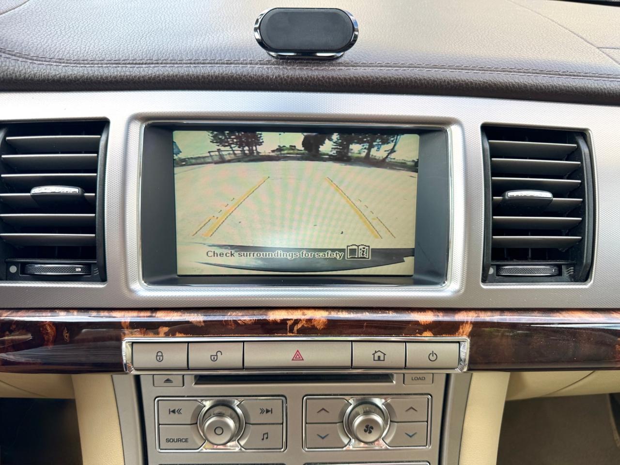Jaguar XF 3.0 D V6 Luxury