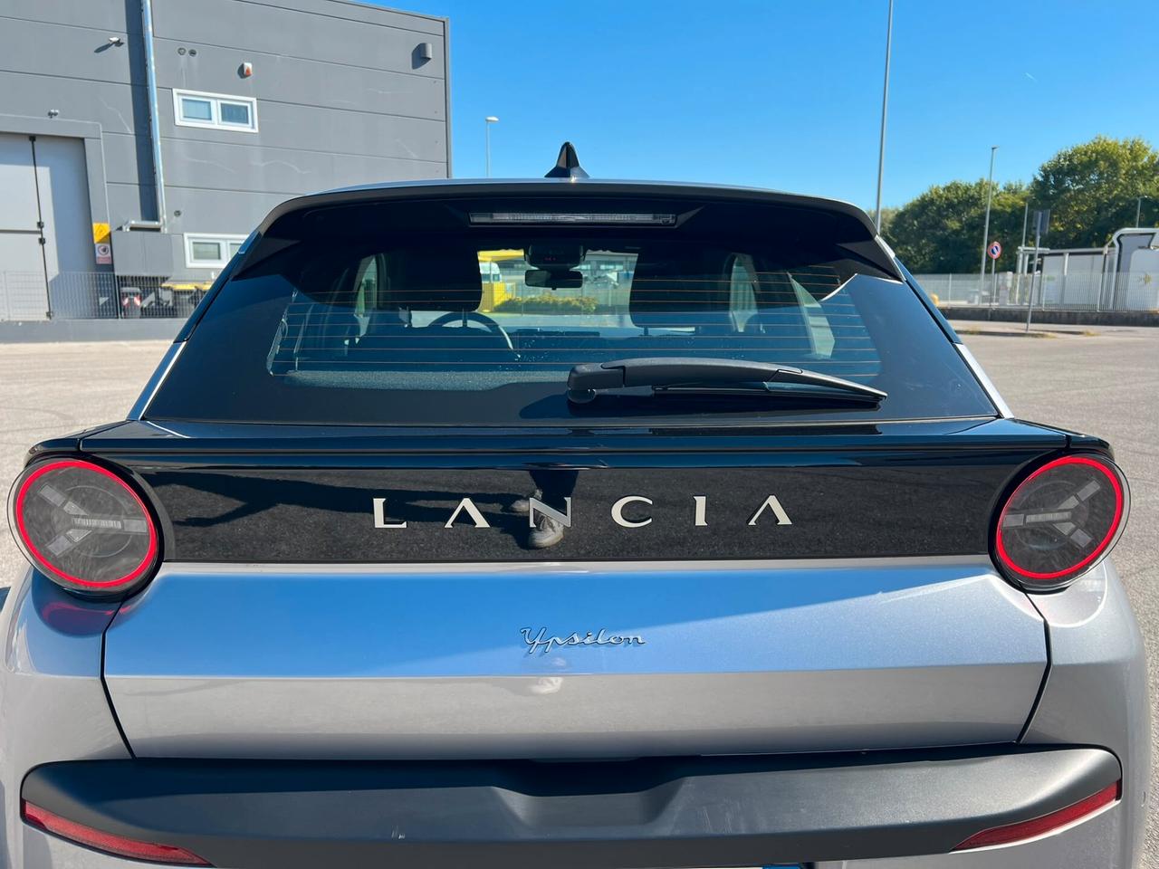 Lancia Ypsilon Hybrid e-DCT LX 110cv