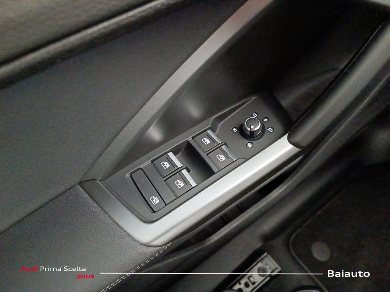 Audi Q3 35 2.0 tdi s line edition s tronic