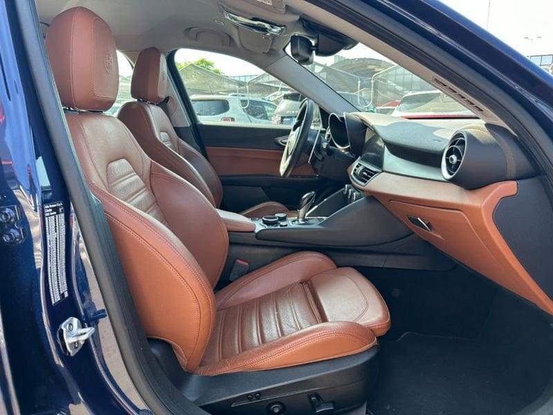 Alfa Romeo Giulia 22 210 AT8 AWD Q4 Veloce-GARANZIA-KM CERTIFICATI