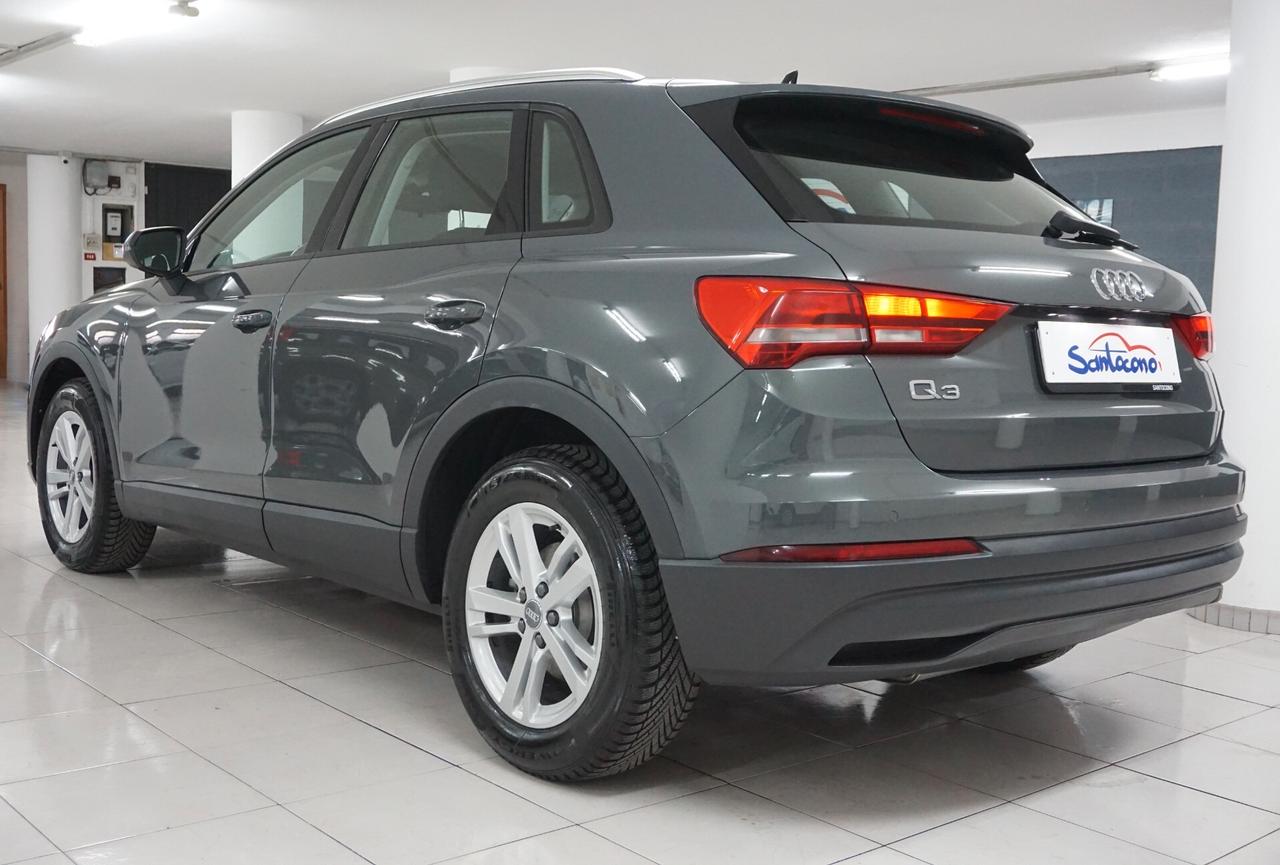 Audi Q3 35 TDI S tronic Business