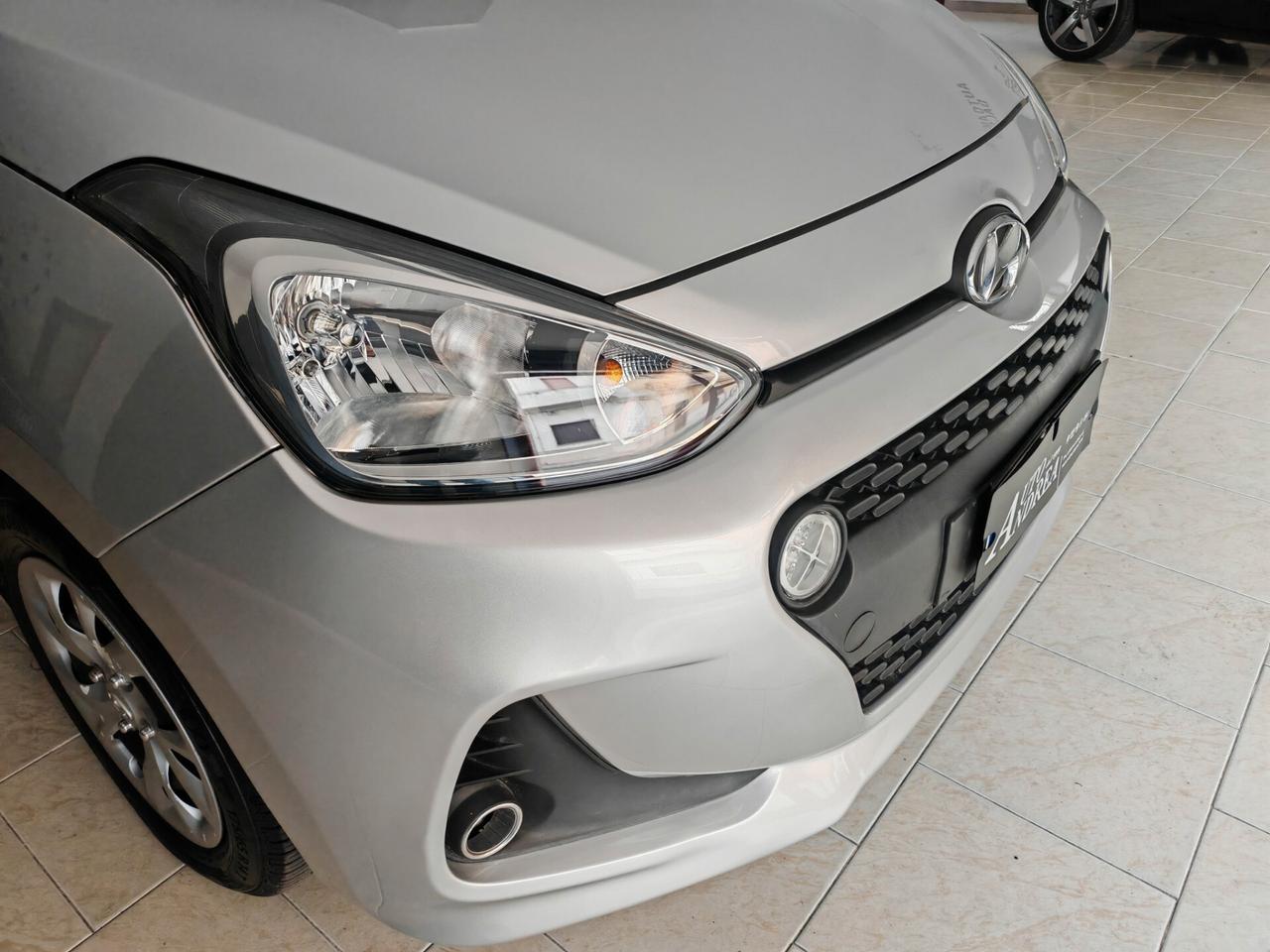 Hyundai i10 1.0 Benzina full optional 2019