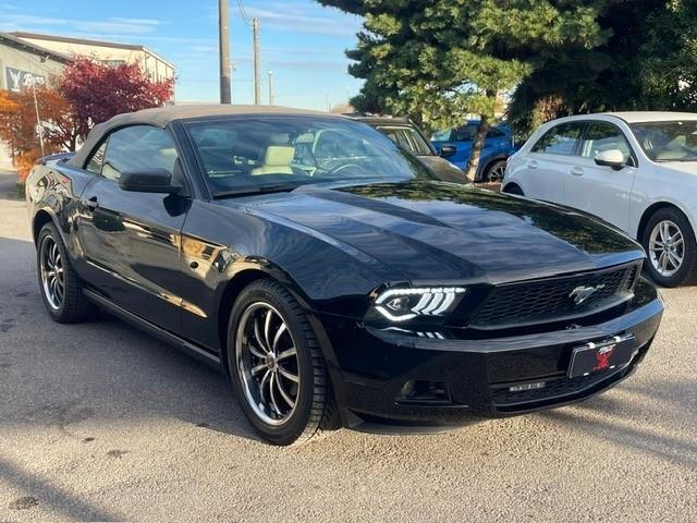 Ford Mustang Cabrio 3.7 v6