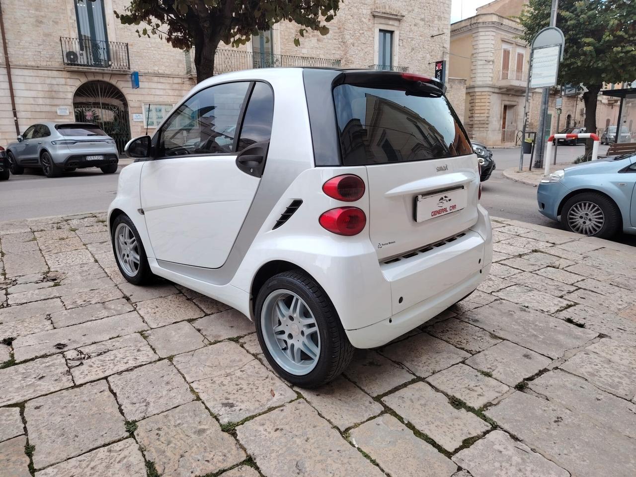 Smart ForTwo 1000 52 kW coupé passion