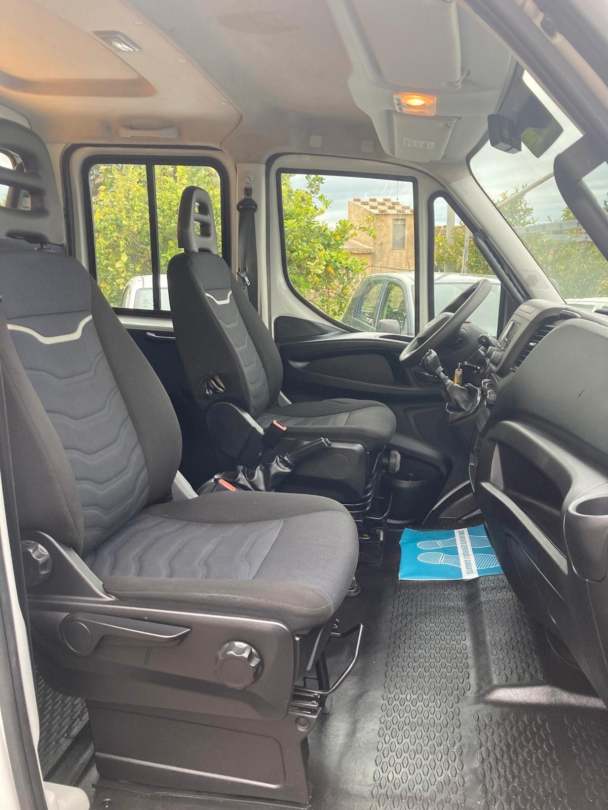 Iveco Daily 35c14 doppia cabina ribaltabile posteriore