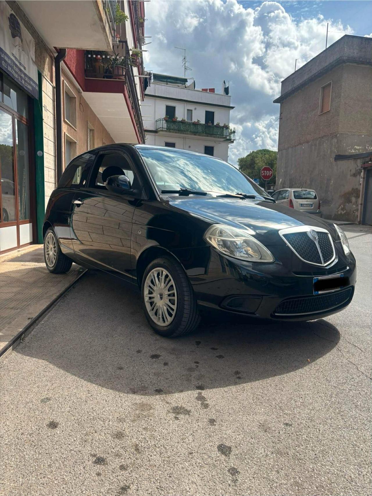 Lancia Ypsilon 1.4 Argento Ecochic GPL