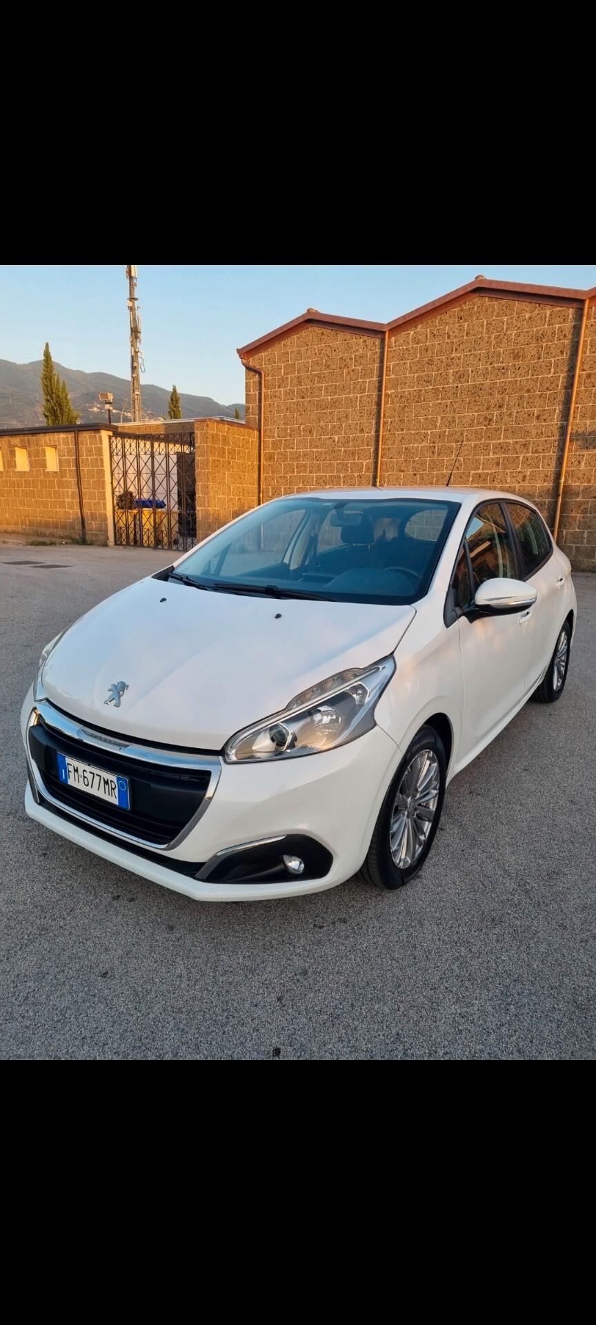Peugeot 208 1.6 diesel 2018 km 87500