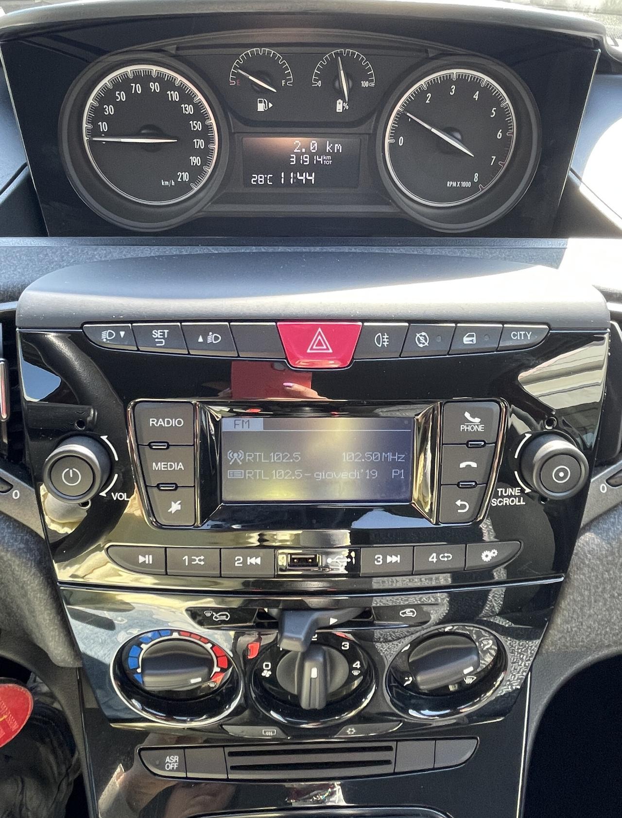 Lancia Ypsilon 1.0 hybrid Silver s