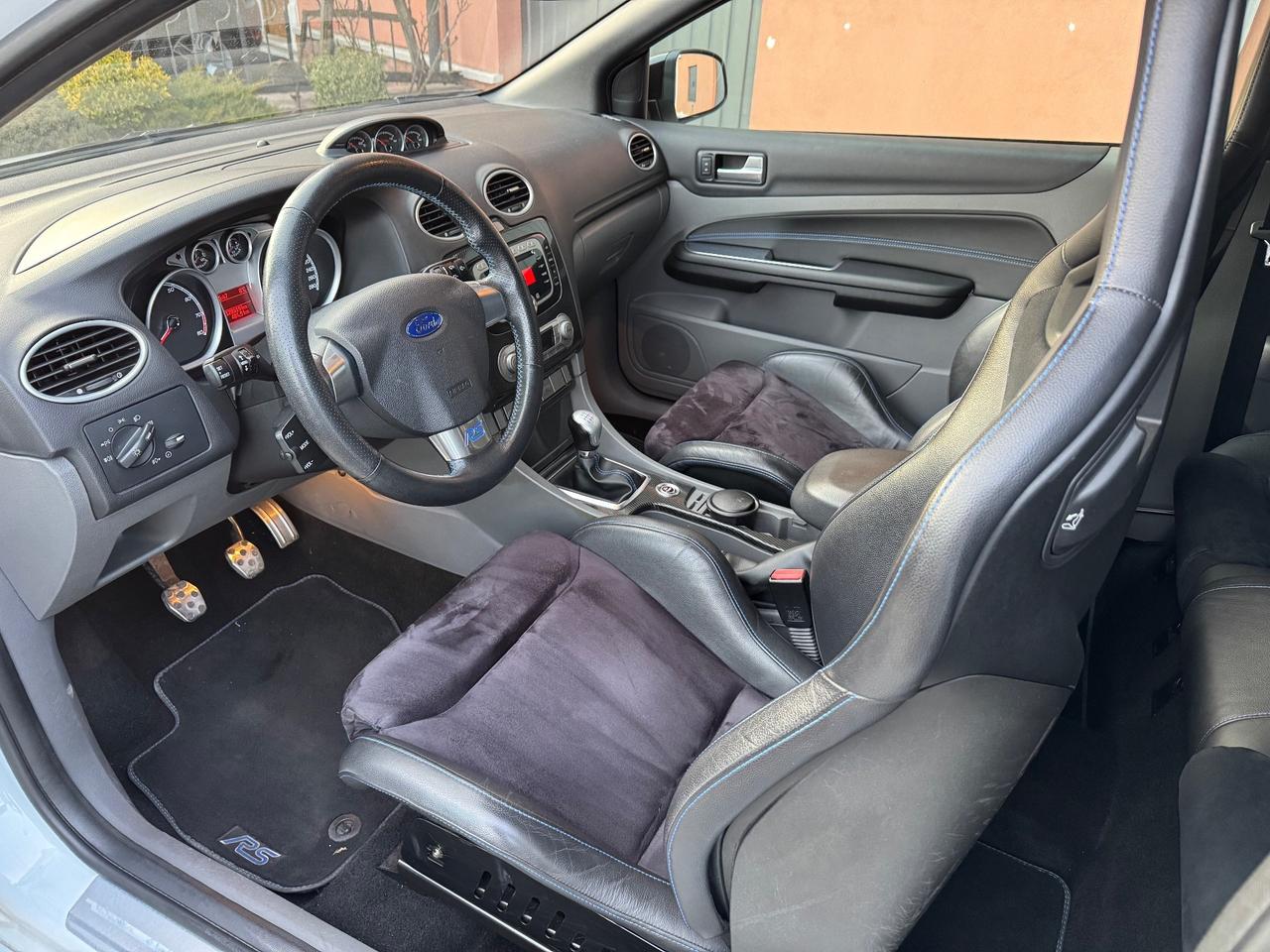 Ford Focus 2.5T (305CV) 3p. RS