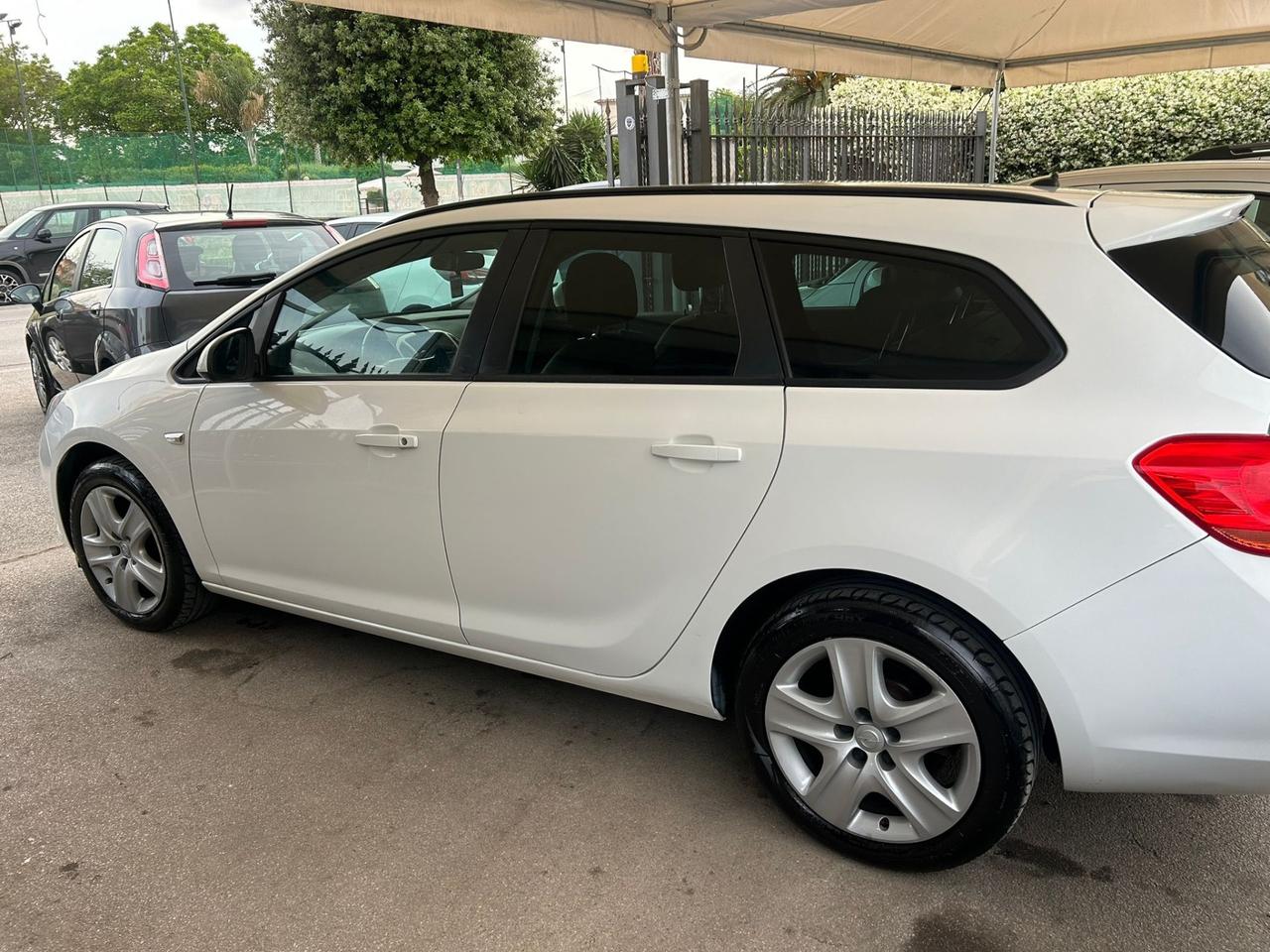Opel Astra 1.6 CDTI 136CV EcoFLEX S&S Sports Tourer Cosmo