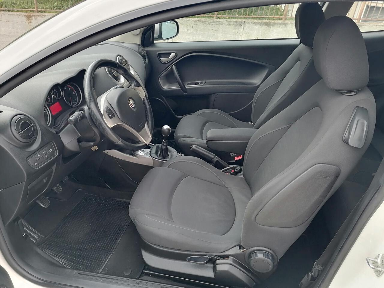 Alfa Romeo MiTo 1.3 JTDm-2 95 CV S&S Distinctive