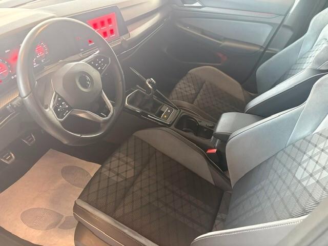 Volkswagen Golf 1.5 TSI EVO ACT R-LINE