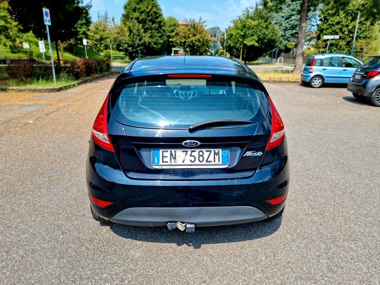 Ford Fiesta 1.4d ADATTA A NEOPATENTATI