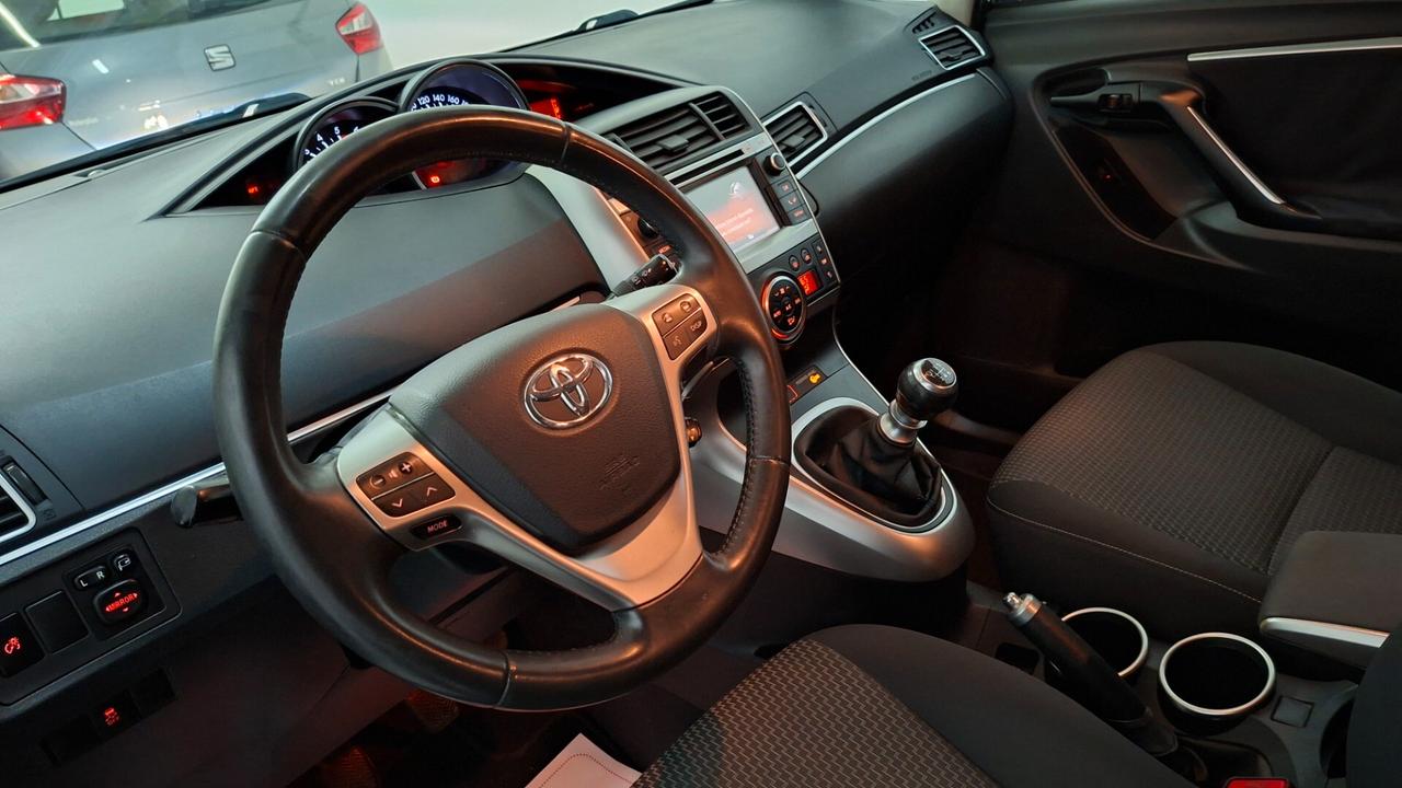 TOYOTA VERSO 2014 1.6DIESEL 7POSTI TETTO PANORAMICO