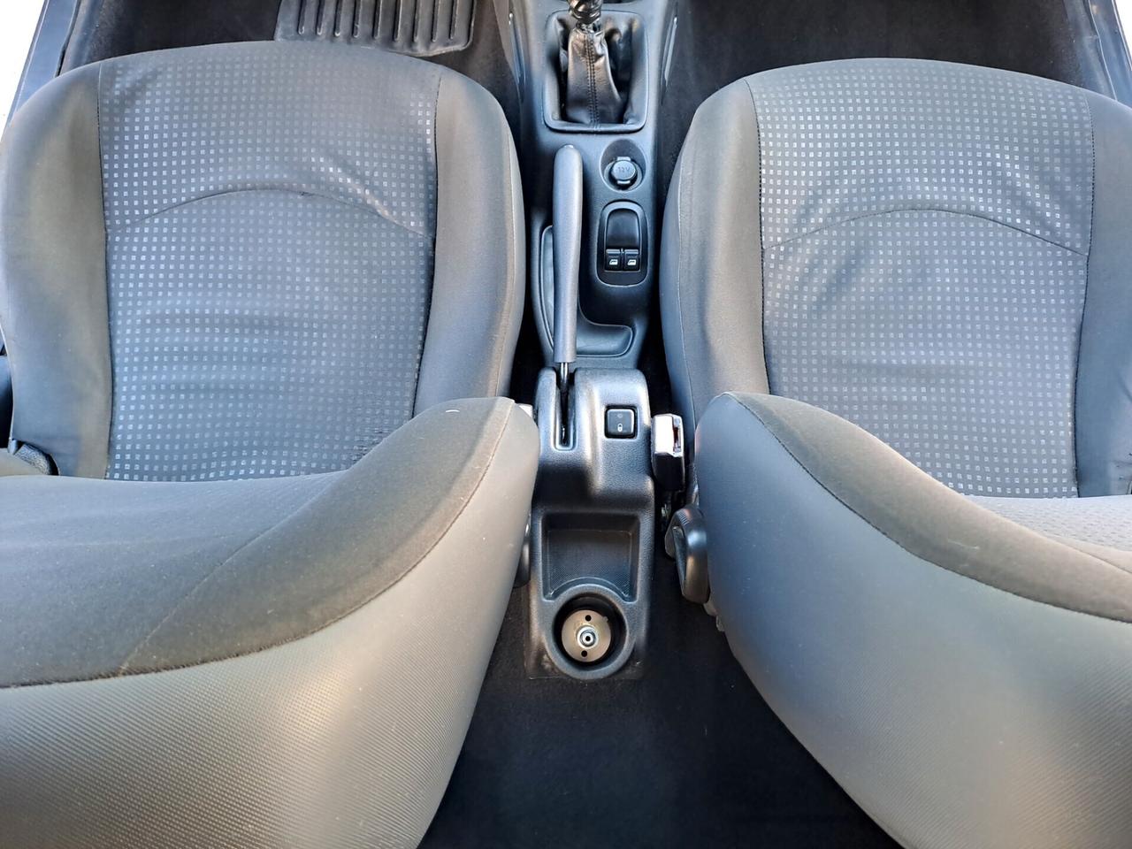 Peugeot 206 Plus 1.1 60CV 5p. Urban GPL