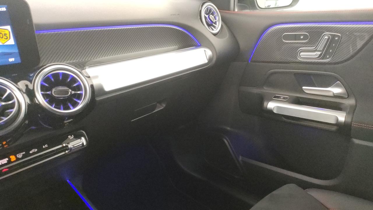 Mercedes-Benz GLB 200 d AMG Line Premium auto