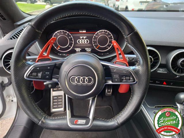 AUDI TT Coupé 1.8 TFSI S tronic S line