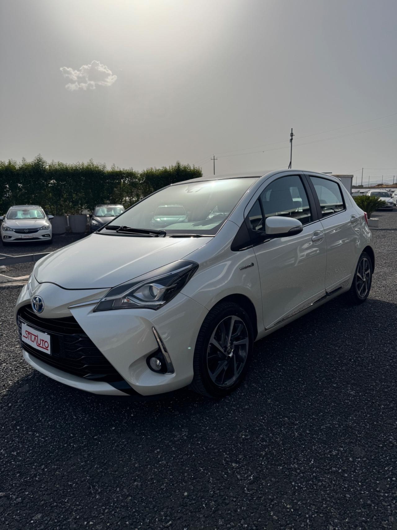 Toyota Yaris 1.5 Hybrid 5 porte Team