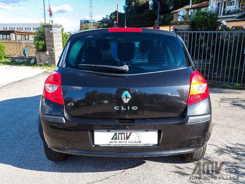 Renault Clio 1.2 16V TCE 100CV 3 p. Rip Curl