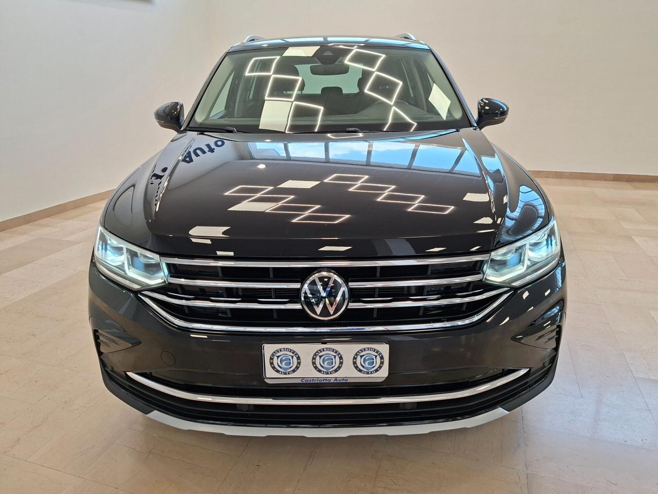 Volkswagen Tiguan 2.0 TDI 150 CV SCR DSG Elegance