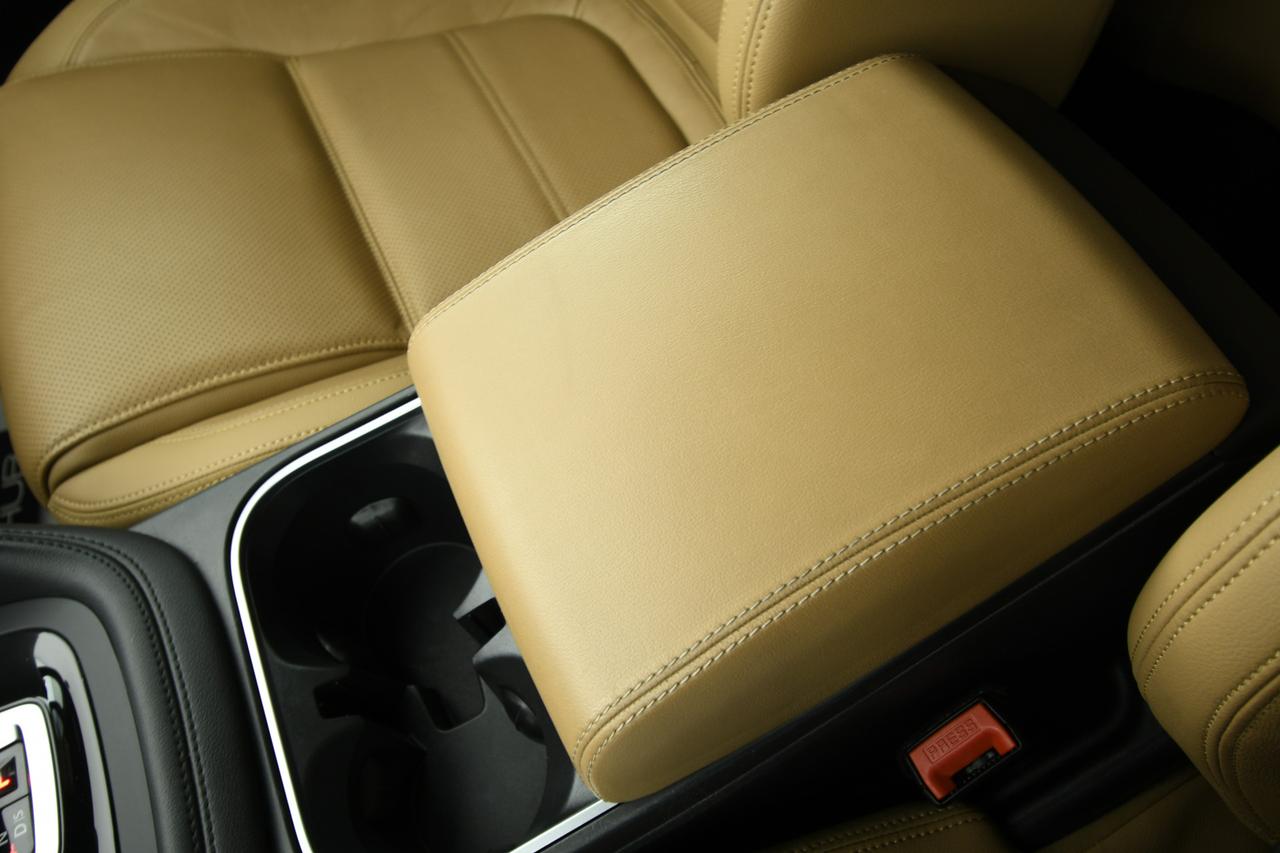 JAGUAR E-Pace 2.0d i4 mhev R-Dynamic SE awd 163cv auto N1+PREZZO+IVA+CAMERA 360