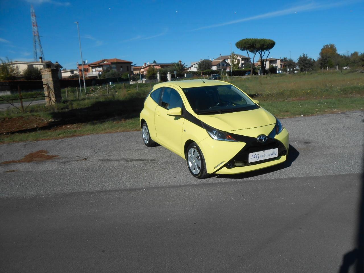 Toyota Aygo 1.0 VVT-i 69 CV 3 porte x-cool TSS