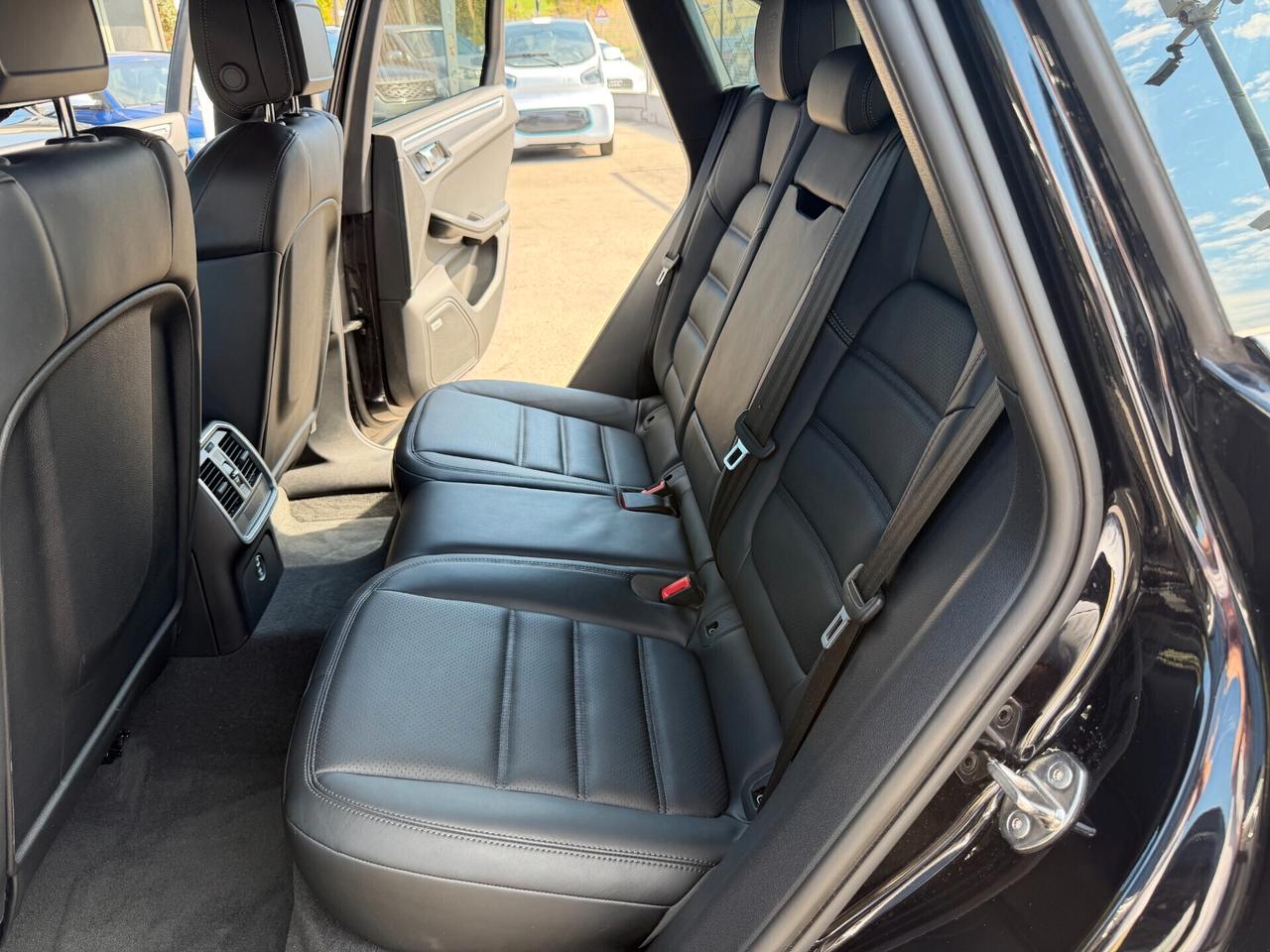 Porsche Macan 2.0 /TETTO/SCARICO/NAVI/21"/CARPLAY/LED/KM DOC