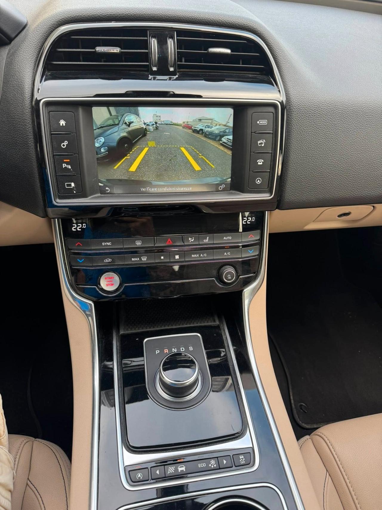 Jaguar XE 2.0 D 180 CV aut. Portfolio