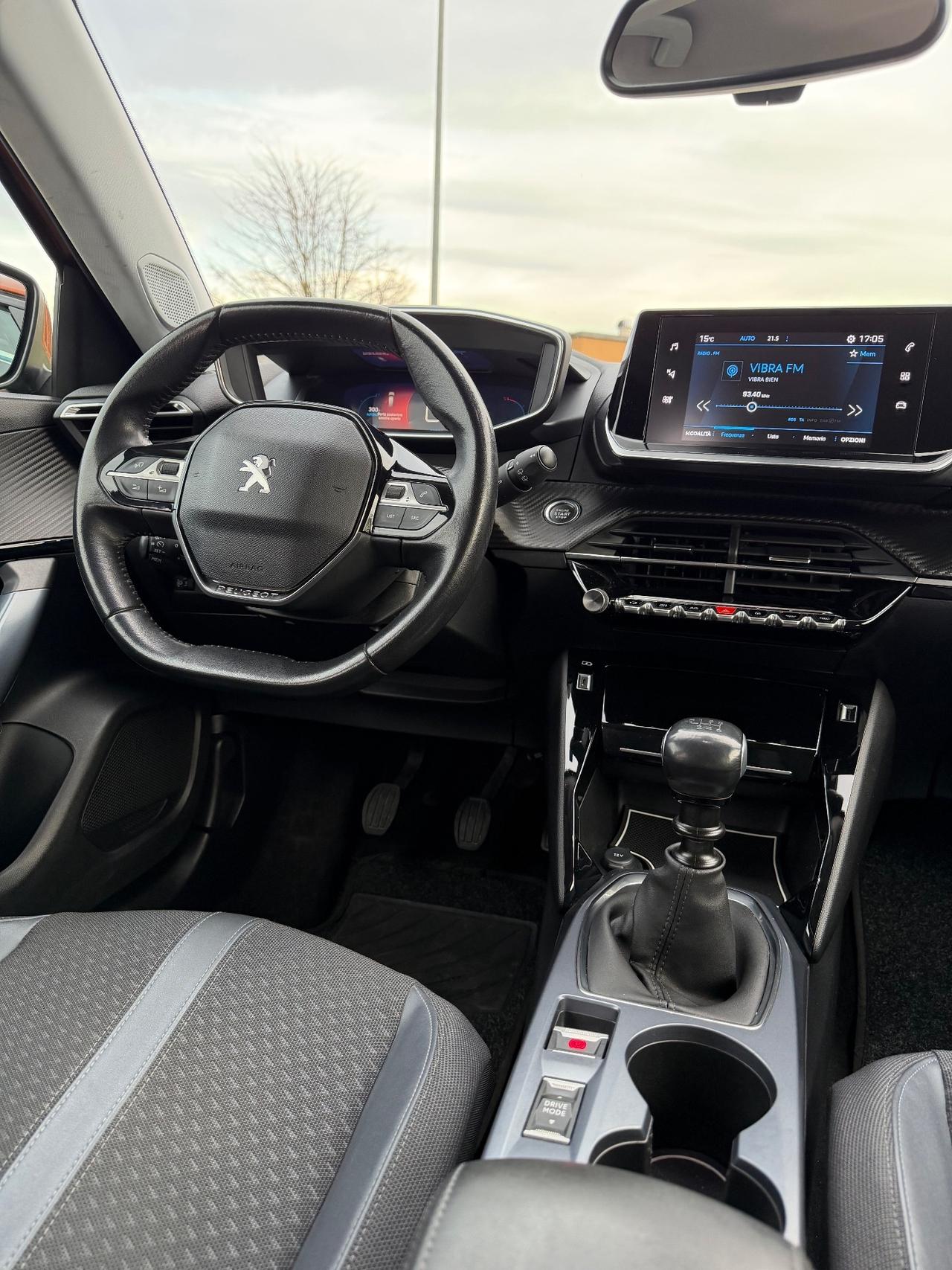 Peugeot 2008 PureTech 100 S&S Allure